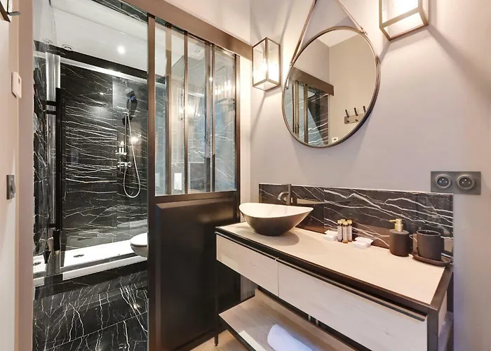 Charming -2p- Auteuil *